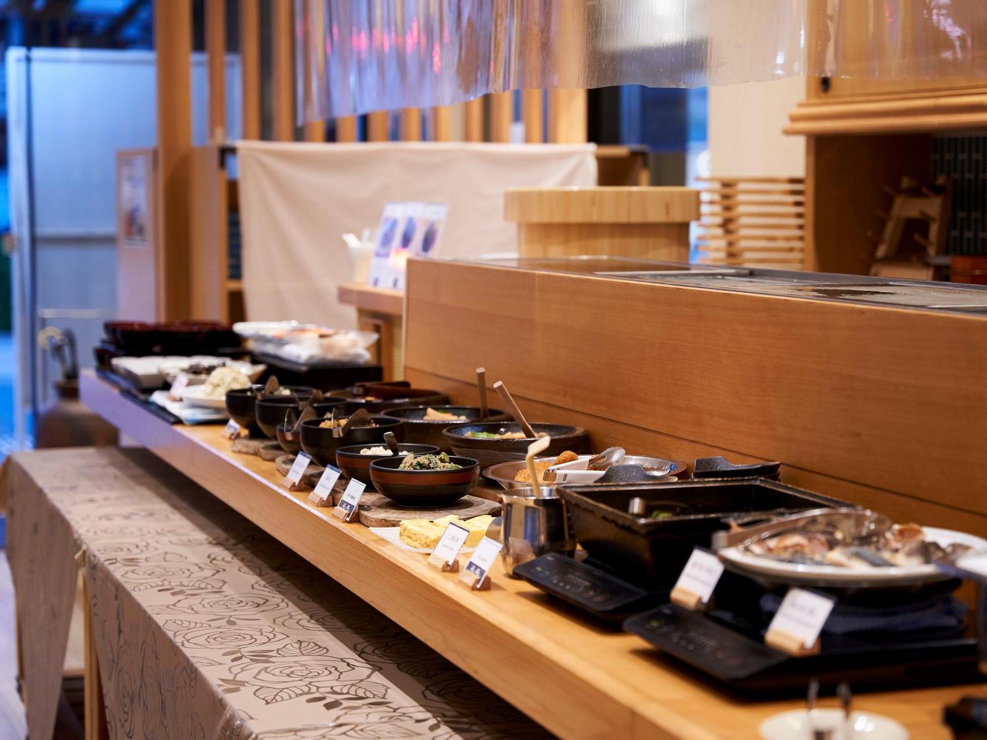 Daiwa Roynet Hotel Toyama-Ekimae מראה חיצוני תמונה
